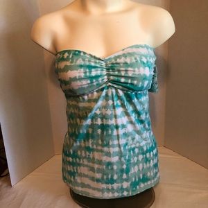 NWT - Swimwear - tankini top 👙 sz MED